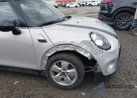 2015 Mini Hardtop Cooper из США, поврежденный, VIN WMWXM5C54F3A57204
